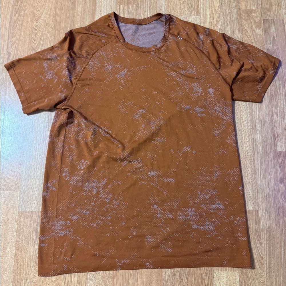 Lululemon Metal Vent Tech T 2.0 Size Large